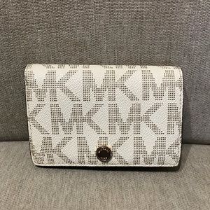 Michael Kors Wallet (AUTHENTIC)